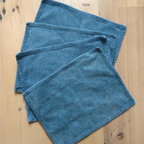 West Elm Other - Set of 4 West Elm Textured Canvas Placemats - Blue Bird